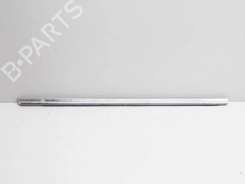 Dørliste Dørliste MERCEDES-BENZ SL Coupe (C107) 380 SLC (204 hp) 36117316 36117316