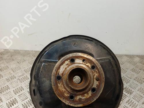 Used Right rear steering knuckle Right rear steering knuckle MERCEDES-BENZ SL (R107) 560 SL (242 hp) 40194602 40194602