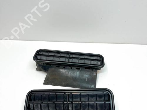 Grill Grill MERCEDES-BENZ SL (R230) 500 (230.471) (388 hp) 36390898 36390898