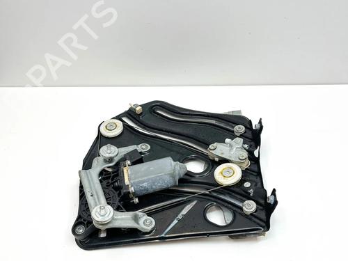 Used Rear left quarter glass Rear left quarter glass MERCEDES-BENZ SL (R230) 500 (230.471) (388 hp) 36390887 36390887