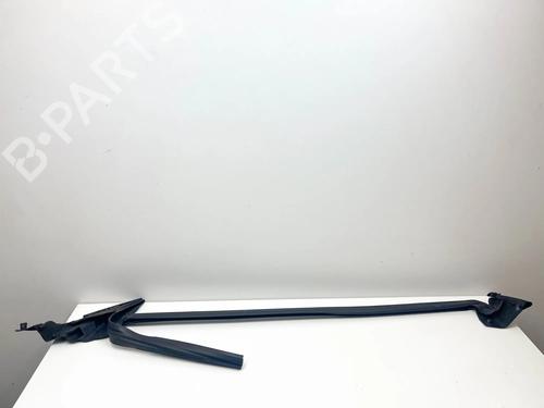 Dørliste Dørliste MERCEDES-BENZ SL (R231) 500 (231.473) (435 hp) 36130648 36130648