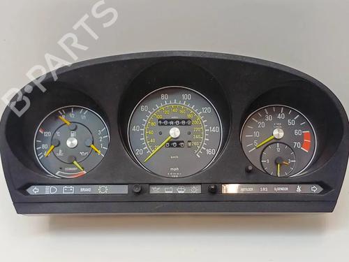 Used Instrument cluster Instrument cluster MERCEDES-BENZ SL (R107) 560 SL (242 hp) 39990913 39990913