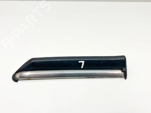Aba guarda lamas trás esquerda Aba guarda lamas trás esquerda MERCEDES-BENZ SL (R107) 380 SL (107.045) (204 hp) 36129634 36129634