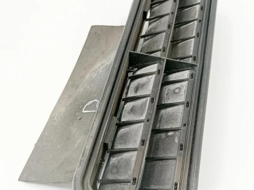 Grill Grill MERCEDES-BENZ SL (R230) 350 (230.467) (245 hp) 36119426 36119426