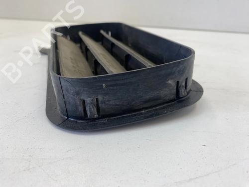 Used Grille Grille 36120425 36120425