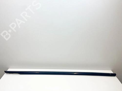 Dørliste Dørliste MERCEDES-BENZ SL (R231) 500 (231.473) (435 hp) 36130647 36130647