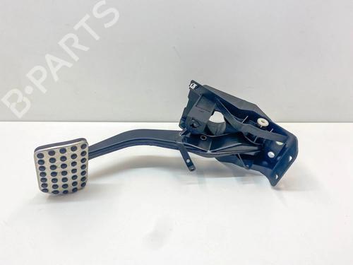 Used Break pedal Break pedal MERCEDES-BENZ SL (R230) 500 (230.471) (388 hp) 36123242 36123242