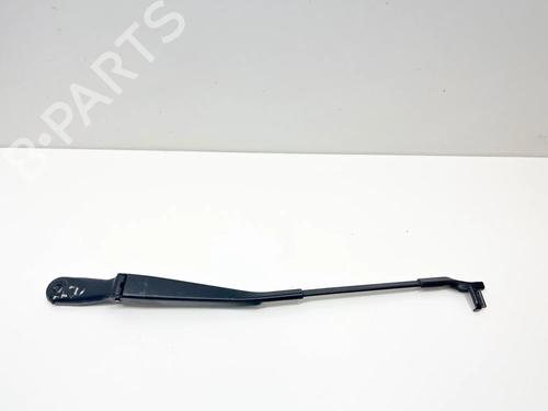 Used Front windshield wiper arm Front windshield wiper arm 36130020 36130020