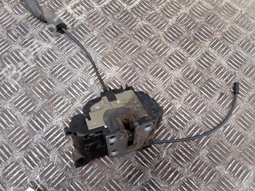 Cerradura puerta delantera derecha Cerradura puerta delantera derecha RENAULT LAGUNA III Grandtour (KT0/1) [2007-2015] 37169223 37169223