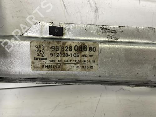 Used Rear right window mechanism Rear right window mechanism PEUGEOT 3008 I MPV (0U_) 1.6 HDi (109 hp) 34290141 34290141