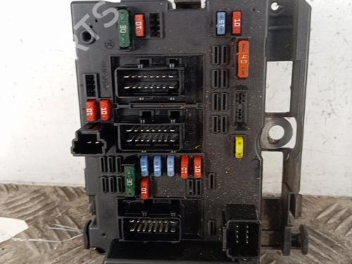 Used Fuse box Fuse box PEUGEOT 206 Hatchback (2A/C) 1.4 HDi eco 70 (68 hp) 39608012 39608012