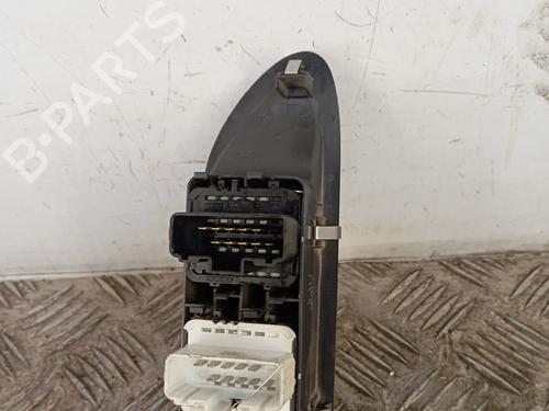 Used Left front window switch Left front window switch RENAULT LAGUNA II (BG0/1_) [2001-2007] 36345917 36345917