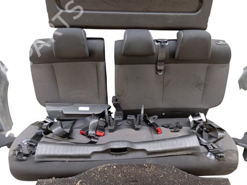 Sedile posteriore Sedile posteriore CITROËN C4 CACTUS 1.2 VTi 82 (82 hp) 34296738 34296738