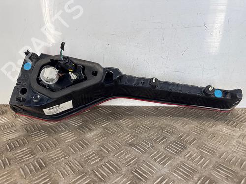 right-tailgate-light-renault-megane-iv-grandtour-k9amn_-2016-40126870 main image