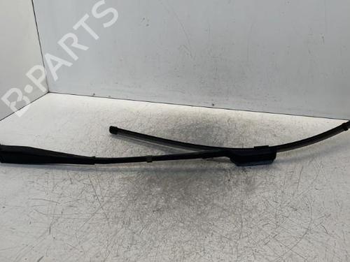 Used Front windshield wiper arm Front windshield wiper arm PEUGEOT 5008 II (MC_, MJ_, MR_, M4_) 2.0 BlueHDi 150 (MJAHXW, MJAHXH, MJAHXN, MJAHXV, MJAHXG) (150 hp) 34291345 34291345