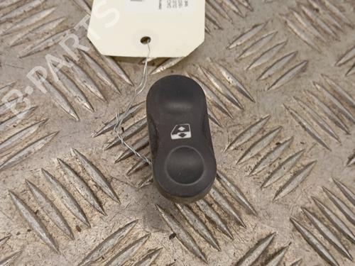 right-front-window-switch-dacia-duster-hs_-2010-2011-2012-2013-2014-2015-2016-2017-2018-34295783 main image