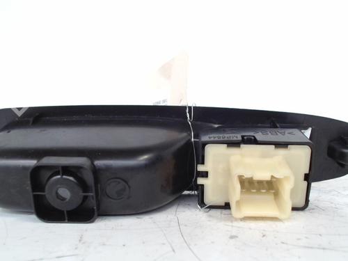 Venstre bagtil elrude kontakt Venstre bagtil elrude kontakt RENAULT CLIO IV (BH_) 1.5 dCi 90 (90 hp) 34289788 34289788