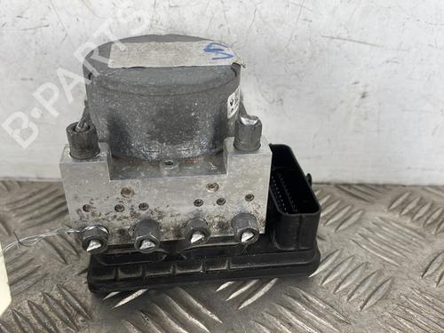abs-pump-renault-megane-iv-hatchback-b9amn_-2015-37739001 main image