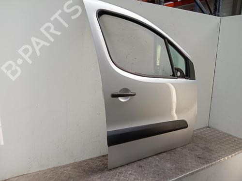 Used Right front door Right front door 37079934 37079934