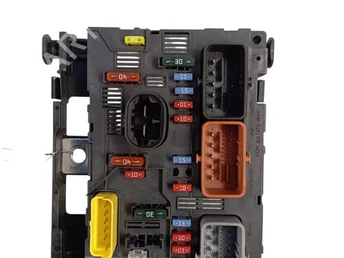 Used Fuse box Fuse box PEUGEOT 207 (WA_, WC_) 1.6 HDi (90 hp) 34640040 34640040