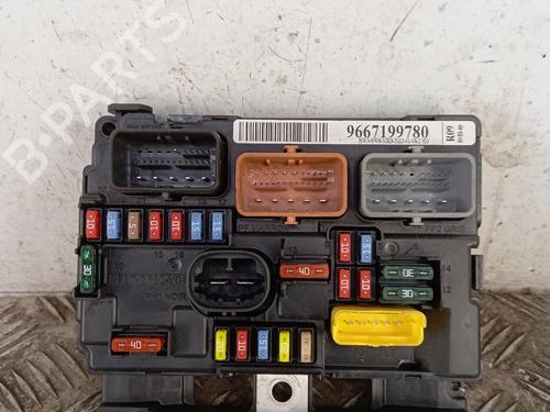 Fuse box CITROËN C3 II (SC_) 1.4 HDi 70 (SC8HZC, SC8HR0, SC8HP4) | BP37036489E1 - Image 2
