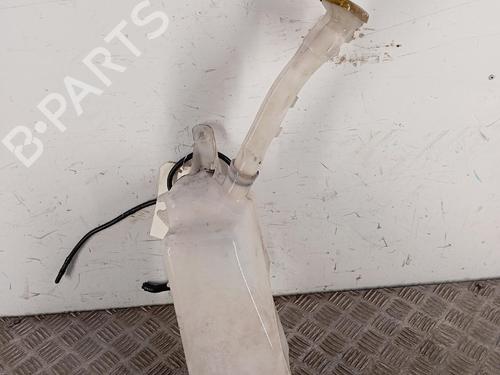 Used Windscreen washer tank Windscreen washer tank 39457547 39457547