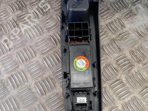 Used Left front window switch Left front window switch 37632720 37632720