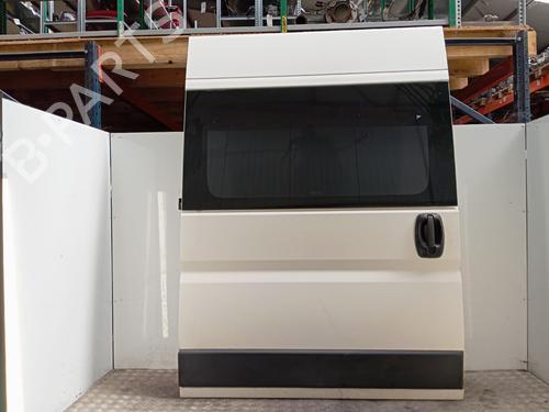 Højre side skydedør Højre side skydedør PEUGEOT BOXER Van 2.2 BlueHDi 165 (165 hp) 37250326 37250326