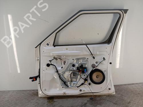 Used Right front door Right front door 39608035 39608035