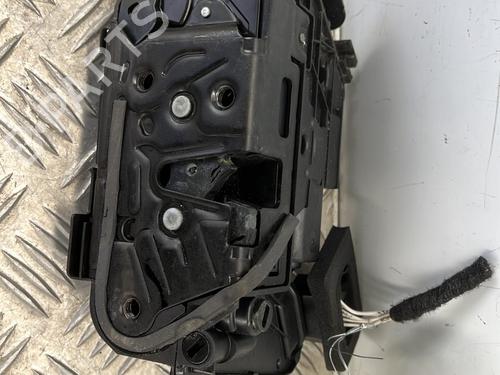 rear-right-lock-vw-golf-vii-5g1-bq1-be1-be2-2012-2013-2014-2015-2016-2017-2018-2019-2020-2021-34293811 main image
