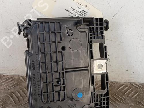 Used Fuse box Fuse box 38730232 38730232