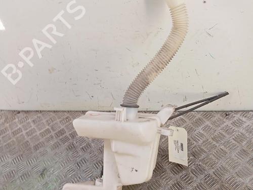 Used Windscreen washer tank Windscreen washer tank 39252981 39252981