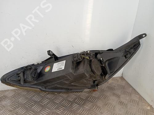 Used Right headlight Right headlight FORD KA (RU8) 1.2 (69 hp) 34296772 34296772