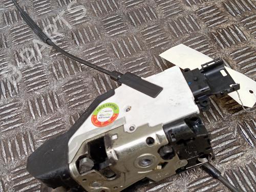 front-left-lock-citroen-c3-picasso-sh_-2008-38459109 main image