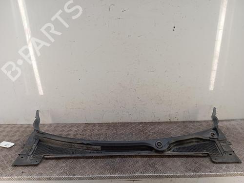 Griglia sotto parabrezza Griglia sotto parabrezza RENAULT TALISMAN (LP_) 1.3 TCe 160 (LPNC) (160 hp) 36556111 36556111