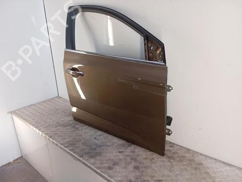 Dør højre fortil Dør højre fortil RENAULT MEGANE IV Hatchback (B9A/M/N_) 1.5 dCi 110 (B9A3) (110 hp) 39759786 39759786