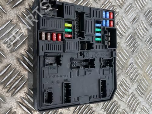 electronic-module-renault-megane-iv-hatchback-b9amn_-2015-40249396 main image
