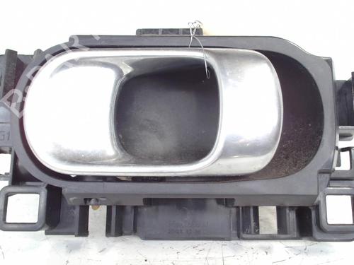 Venstre fortil invendig håndtag Venstre fortil invendig håndtag CITROËN C3 III (SX) 1.2 PureTech 82 (83 hp) 34289673 34289673