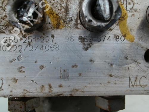 Used ABS pump ABS pump PEUGEOT 308 I (4A_, 4C_) 1.6 HDi (112 hp) 34289652 34289652