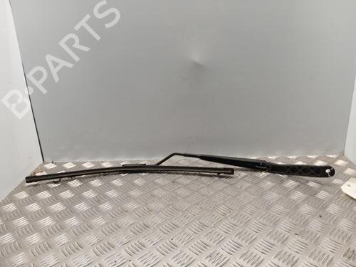 front-windshield-wiper-arm-renault-megane-iv-hatchback-b9amn_-2015-34292732 main image
