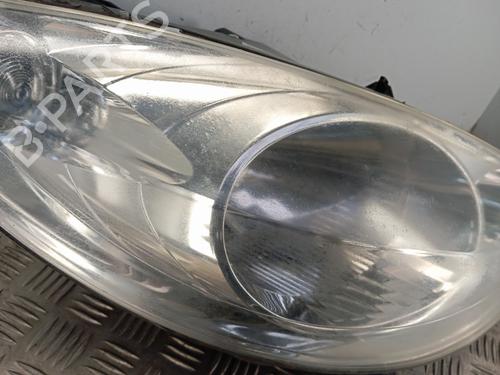 right-headlight-peugeot-1007-km_-2005-34296062 main image