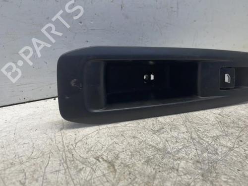 Venstre bagtil elrude kontakt Venstre bagtil elrude kontakt PEUGEOT 308 SW II (LC_, LJ_, LR_, LX_, L4_) 1.6 HDi 92 (92 hp) 34291018 34291018