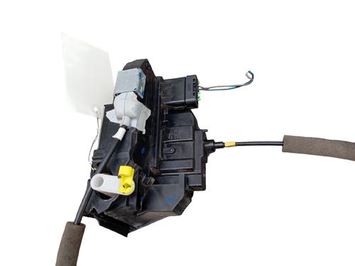 front-left-lock-renault-kadjar-ha_-hl_-2015-35990709 main image