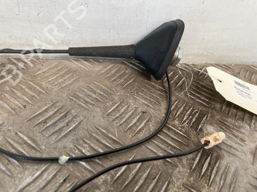 Antenne/Base RENAULT MEGANE IV Hatchback (B9A/M/N_) | BP37739230C140 - Image 2