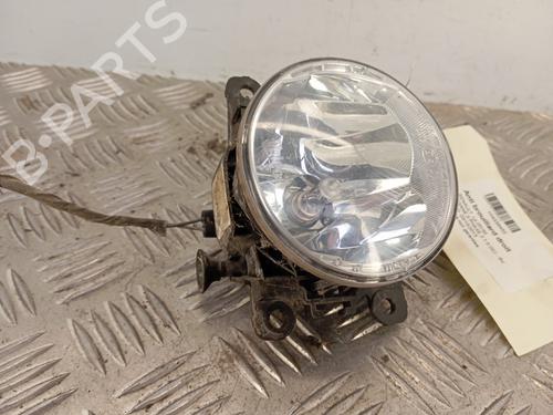 right-front-fog-light-renault-megane-iii-hatchback-bz01_-b3_-2008-34293144 main image