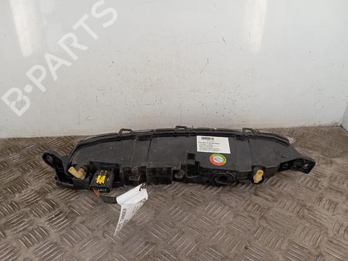 Used Right daytime light Right daytime light 38080099 38080099