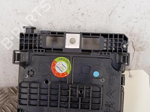 Zekeringkast Zekeringkast CITROËN C3 II (SC_) 1.4 HDi 70 (SC8HZC, SC8HR0, SC8HP4) (68 hp) 37036489 37036489