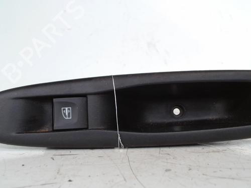 Used Right rear window switch Right rear window switch RENAULT CLIO IV (BH_) 1.5 dCi 90 (90 hp) 34289787 34289787