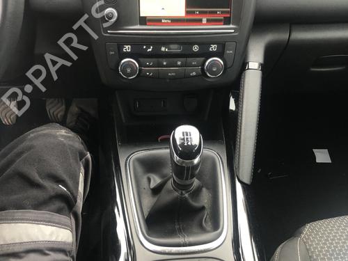 Used Display monitor Display monitor RENAULT KADJAR (HA_, HL_) 1.6 dCi 130 (HLA4) (130 hp) 35958286 35958286