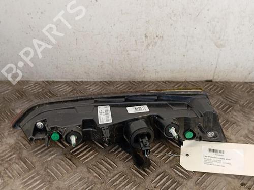 right-tailgate-light-renault-captur-ii-hf_-2020-37499904 main image